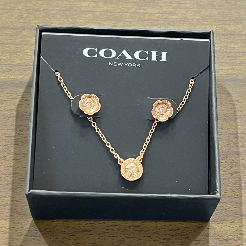 New Coach Open Circle Necklace and Tea Rose Stud Earrings - Picture 2 of 3
